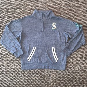 Women’s mariners size M sweater. Used.